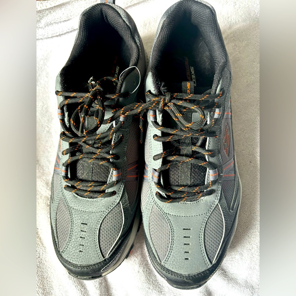 Men’s size 14 Skechers Sneakers Gray